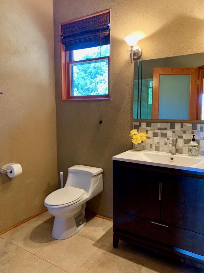 Scenic Hill Country Retreat - Rhino Ranch Villa New Braunfels Exteriör bild