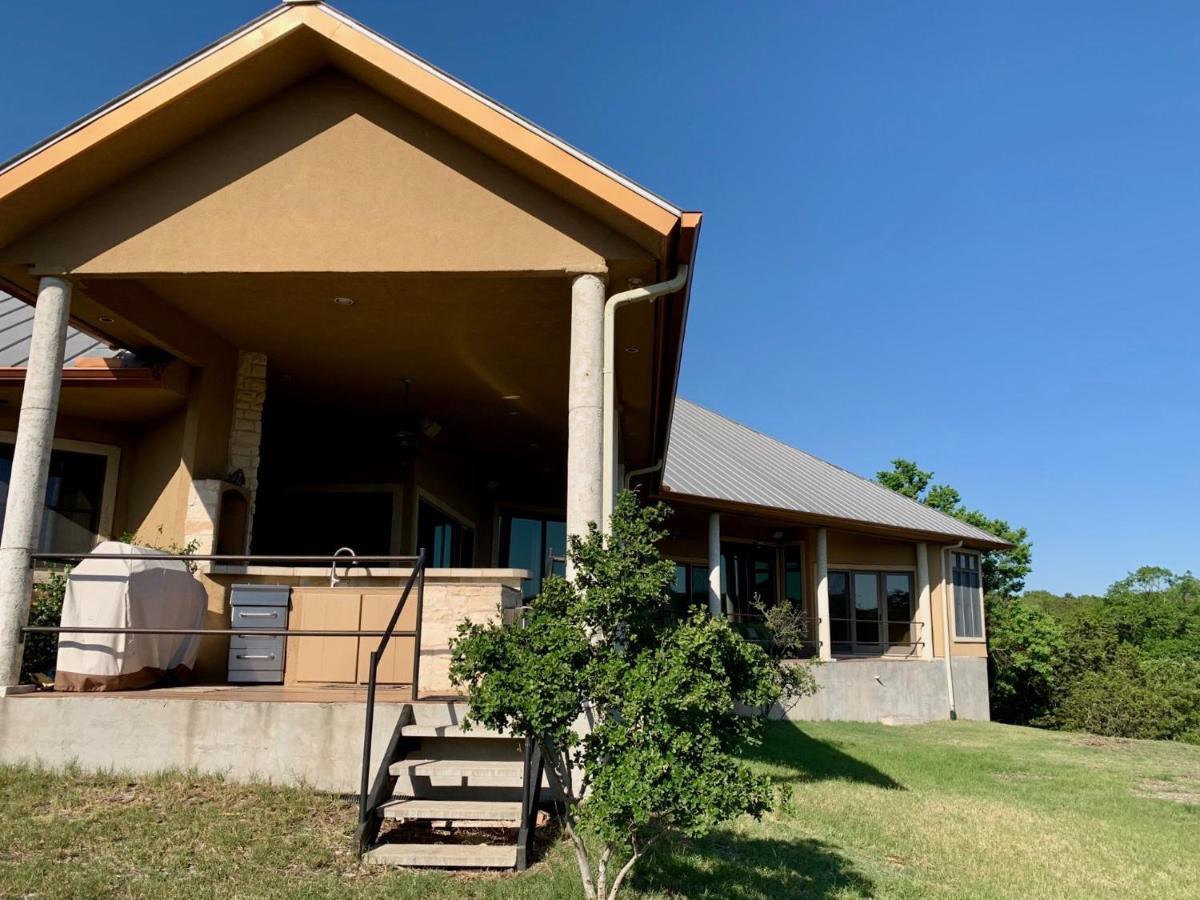 Scenic Hill Country Retreat - Rhino Ranch Villa New Braunfels Exteriör bild